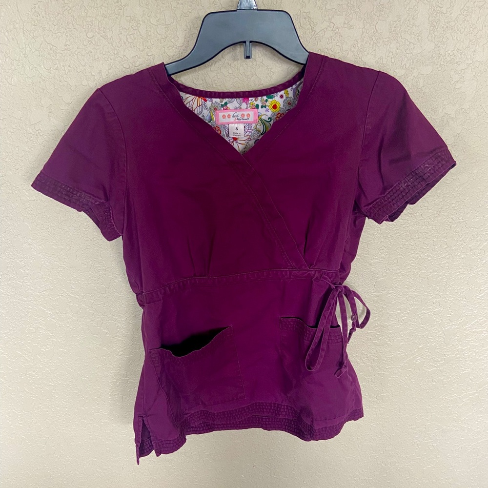 Koi scrub top